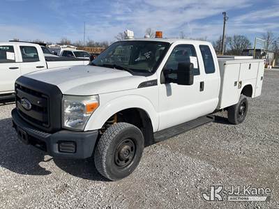 2015 Ford F250 4x4 Extended-Cab Enclosed Service Truck