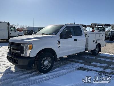 2017 Ford F250 Extended-Cab Service Truck