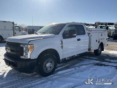 2017 Ford F250 Extended-Cab Service Truck