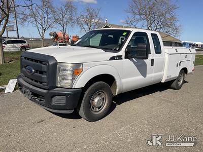 2014 Ford F-250 SD Extended-Cab Service Truck