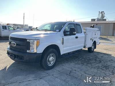 2017 Ford F250 Extended-Cab Service Truck