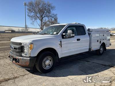 2017 Ford F250 Extended-Cab Service Truck
