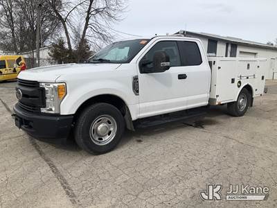 2017 Ford F-250 SD Extended-Cab Service Truck