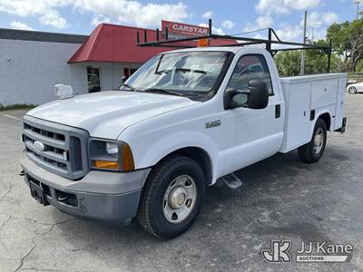 2005 Ford F-250 SD Service Truck