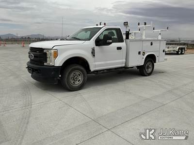 2017 Ford F250 4x4 Enclosed Service Truck