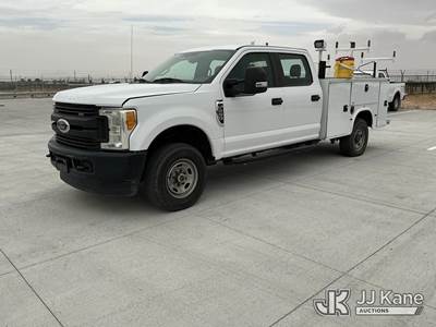 2017 Ford F250 4x4 Crew-Cab Service Truck