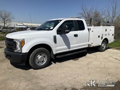 2017 Ford F-250 SD Extended-Cab Service Truck