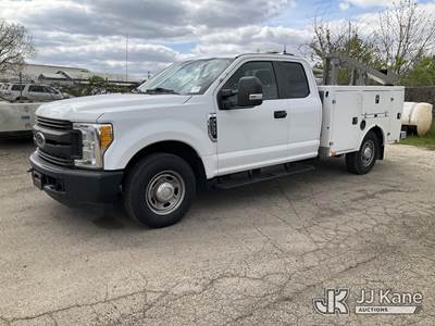 2017 Ford F250 Extended-Cab Service Truck