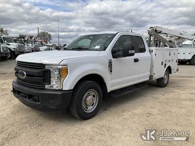 2017 Ford F250 Extended-Cab Service Truck