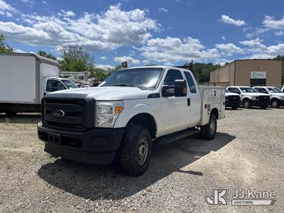 2015 Ford F250 4x4 Extended-Cab Service Truck