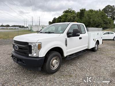 2019 Ford F250 Extended-Cab Service Truck