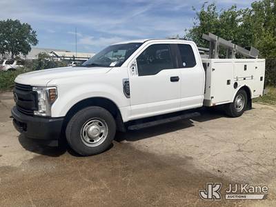 2018 Ford F-250 SD Extended-Cab Service Truck