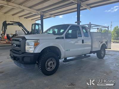 2015 Ford F-250 SD Extended-Cab Service Truck