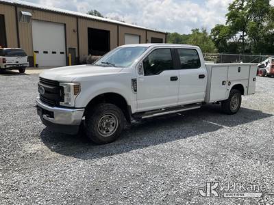 2019 Ford F-250 SD 4x4 Crew-Cab Pickup Truck