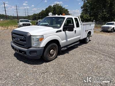 2015 Ford F250 Extended-Cab Service Truck