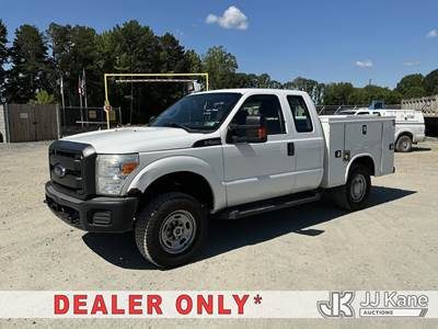2014 Ford F250 4x4 Extended-Cab Service Truck