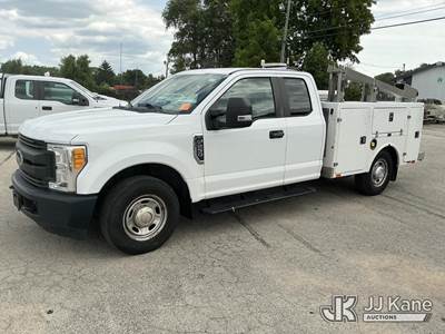 2017 Ford F250 Extended-Cab Service Truck