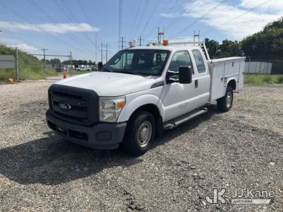 2015 Ford F-250 SD Extended-Cab Service Truck