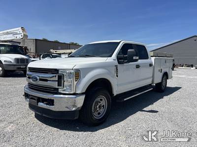 2018 Ford F250 4x4 Crew-Cab Service Truck