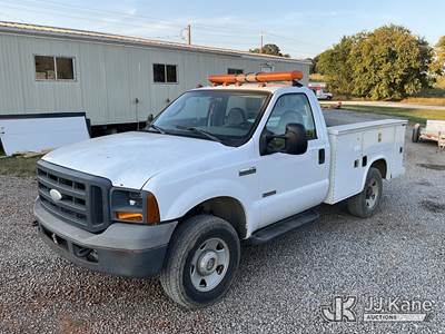 2005 Ford F-250 SD Service Truck