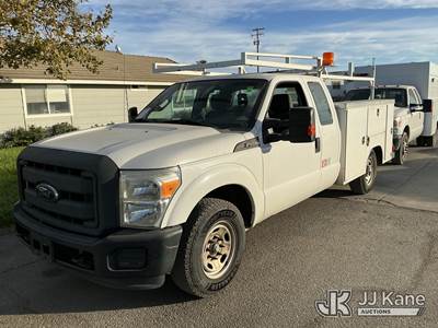 2013 Ford F-250 SD Extended-Cab Service Truck