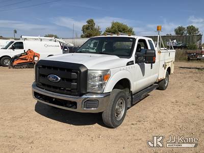 2011 Ford F250 4x4 Extended-Cab Enclosed Service Truck