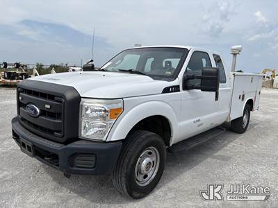 2016 Ford F-250 SD Extended-Cab Service Truck