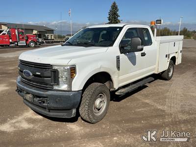2018 Ford F-250 SD Extended-Cab Service Truck