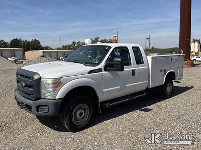 2015 Ford F250 4x4 Extended-Cab Service Truck