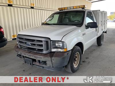 2003 Ford F-250 SD Enclosed Service Truck