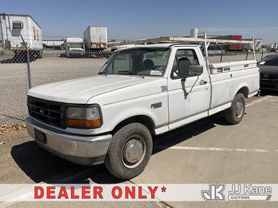 1996 Ford F-250 XL HD Reg. Cab Pickup Truck