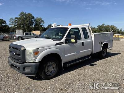 2015 Ford F250 Extended-Cab Service Truck