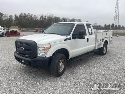 2013 Ford F250 4x4 Extended-Cab Service Truck