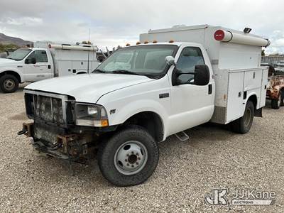 2002 Ford F350 4x4 Enclosed High-Top Service Truck