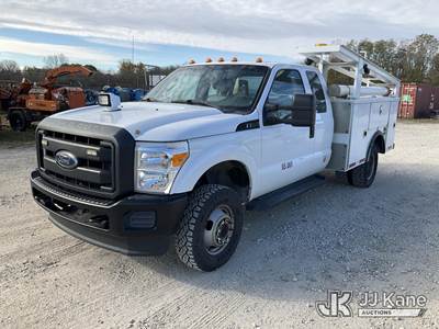 2016 Ford F350 Extended-Cab Service Truck