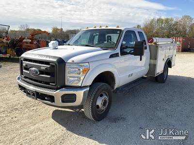 2015 Ford F350 Extended-Cab Service Truck