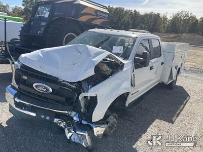 2021 Ford F350 4x4 Crew-Cab Enclosed Service Truck