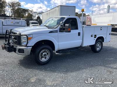 2015 Ford F350 4x4 Service Truck