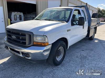 2001 Ford F-350 SD Extended-Cab Flatbed/Service Truck