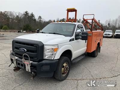 2015 Ford F350 4x4 Service Truck