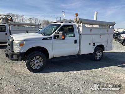 2012 Ford F350 4x4 Service Truck
