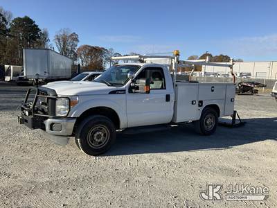 2016 Ford F350 4x4 Service Truck
