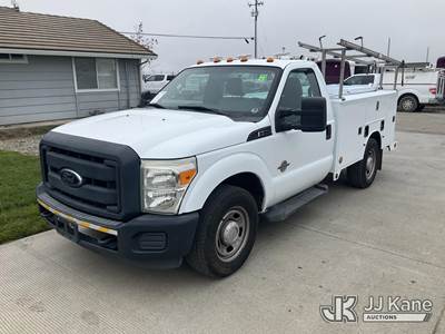 2012 Ford F-350 SD Enclosed Service Truck