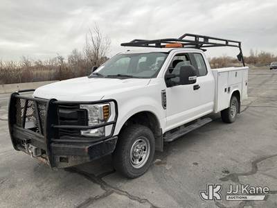 2019 Ford F350 4x4 Service Truck