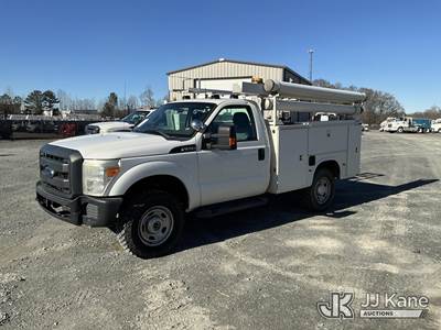 2012 Ford F350 4x4 Service Truck