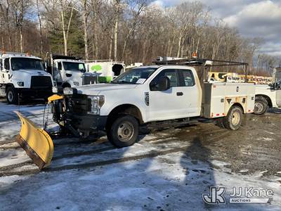 2018 Ford F-350 SD Extended-Cab Service Truck