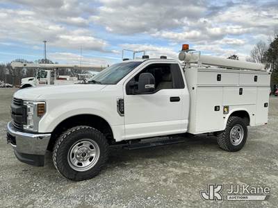 2019 Ford F350 4x4 Service Truck
