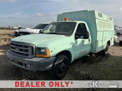 1999 Ford F-350 SD XL Reg. Cab 2WD DRW Enclosed Service Truck