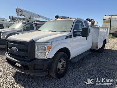 2012 Ford F350 Extended-Cab Pickup Truck