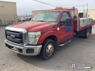 2015 Ford F350 Flatbed/Service Truck